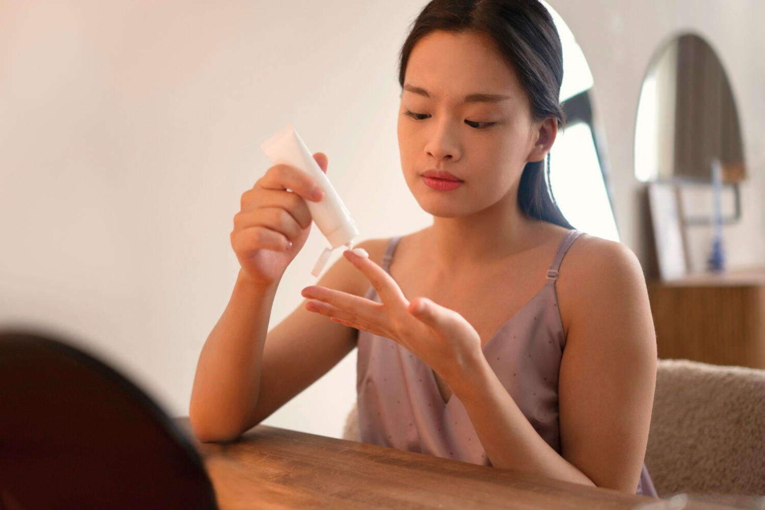 Healthy Skin Amid Cilacap's Humid Climate: Tips from Naramedika